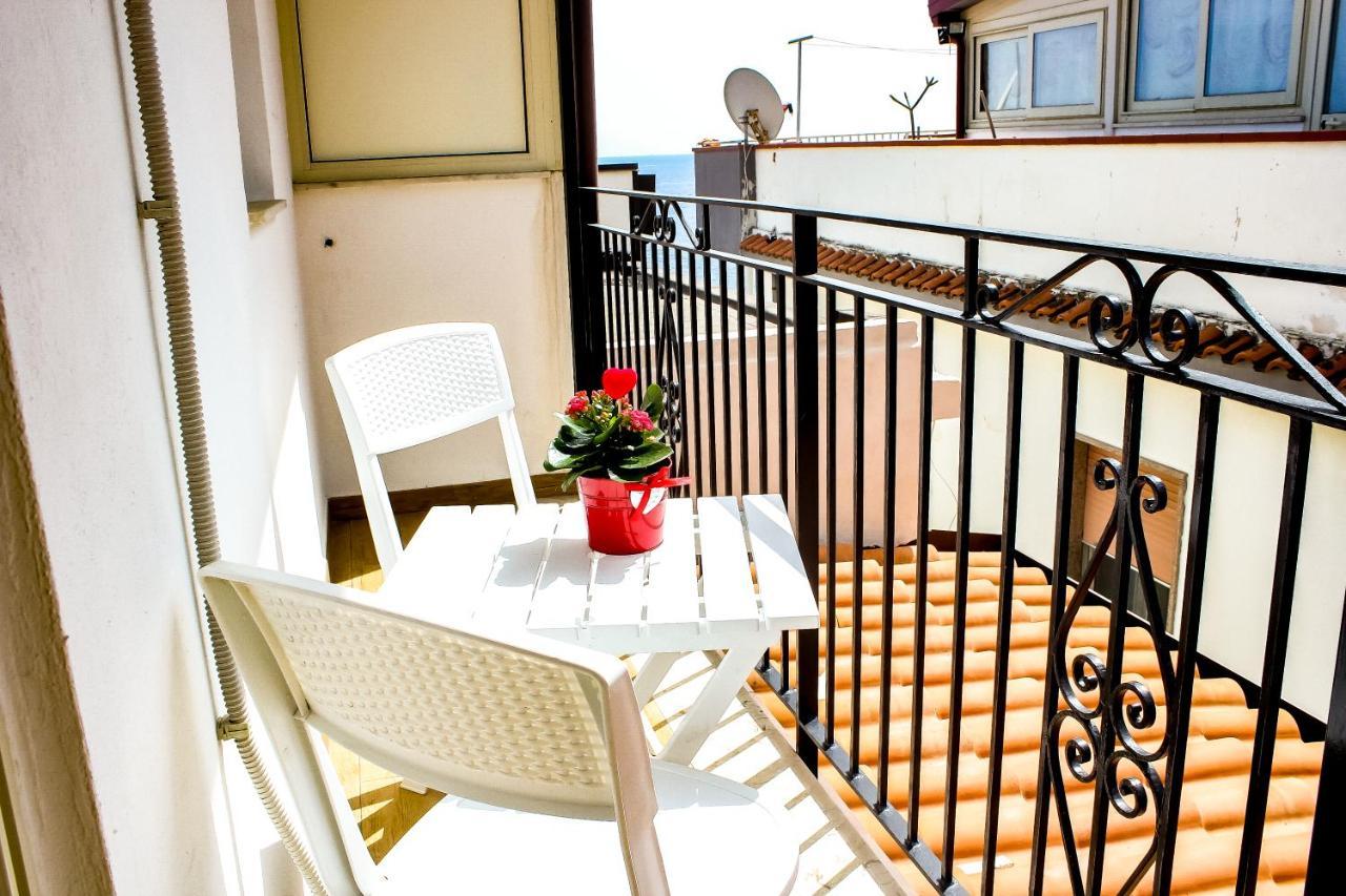 Casa Peppino Apartment Letojanni Ngoại thất bức ảnh